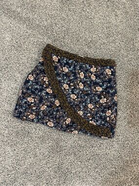 Zara Navy Floral Wrap Skort